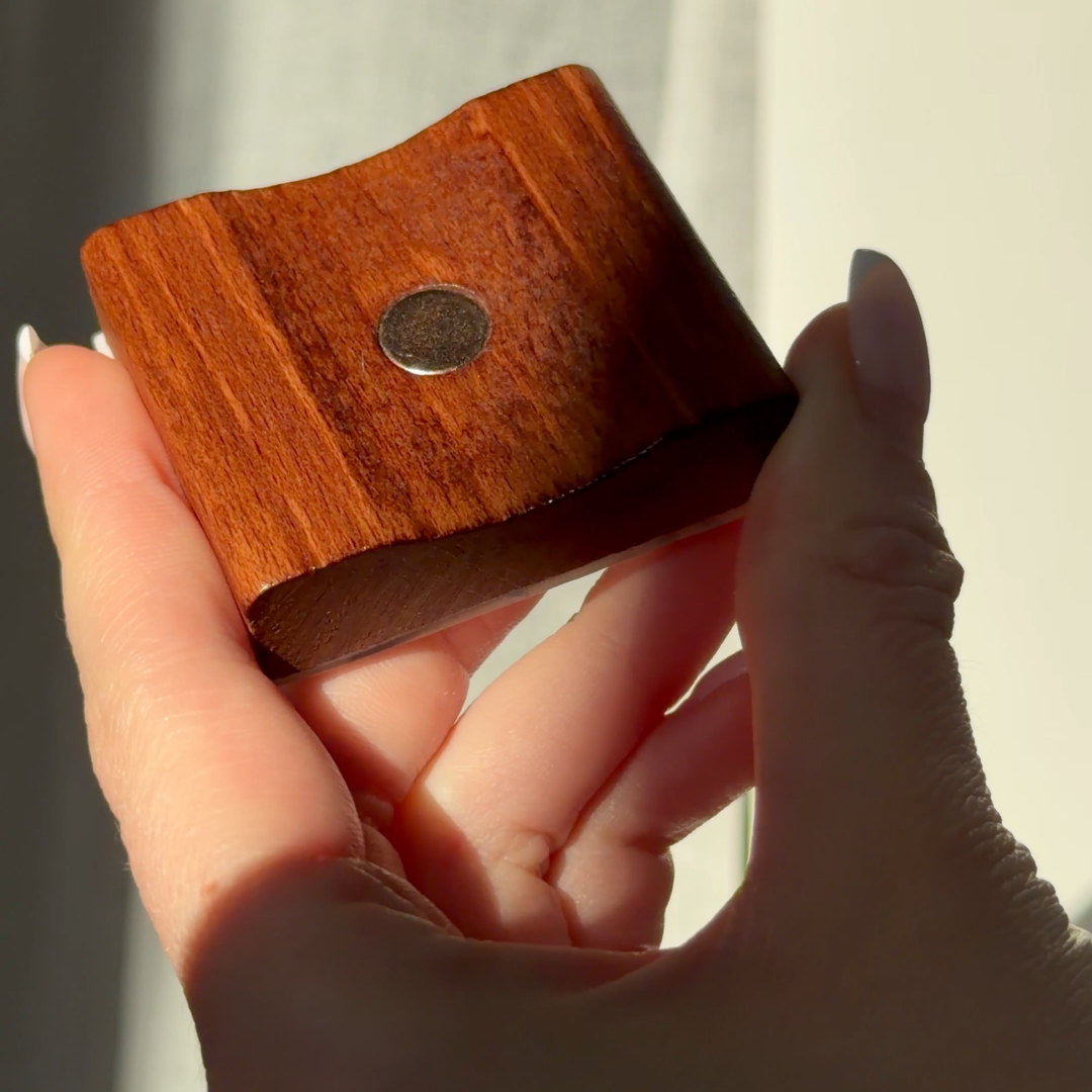 Chausse-pied magnétique en bois
